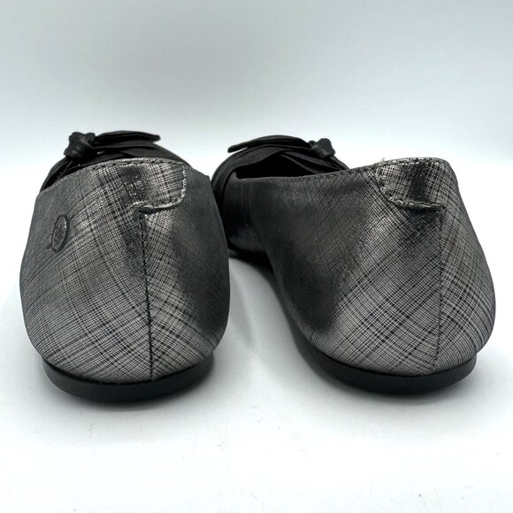 Born Molly Flat Silver Acciaio Metallic Leather Slip On Shoes Size 7.5 M W/ Box - Picture 6 of 10